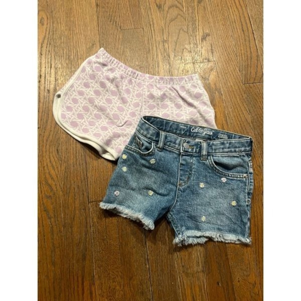 Beaufort bonnet and jack & cat girls shirts size 5T